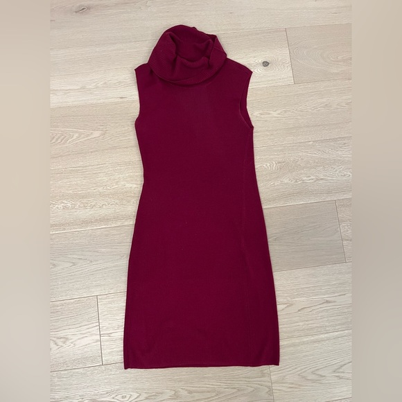 Red Cotton BCBG dress - Picture 1 of 2